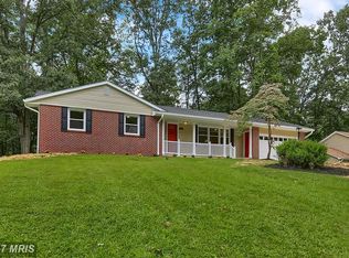6220 Oak Hill Dr, Sykesville, MD 21784