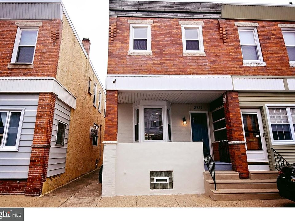 1st image of 2751 Casimir St