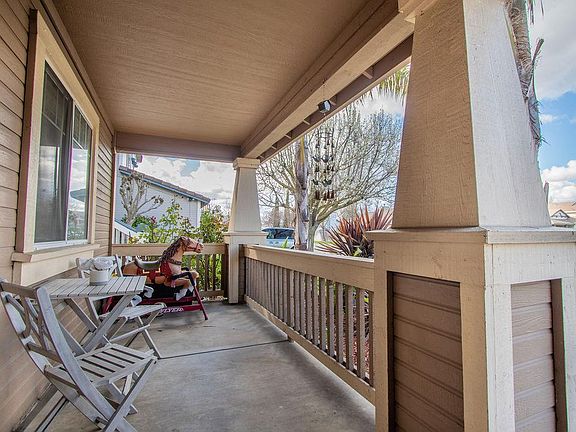 4th image of 510 Hummingbird Dr