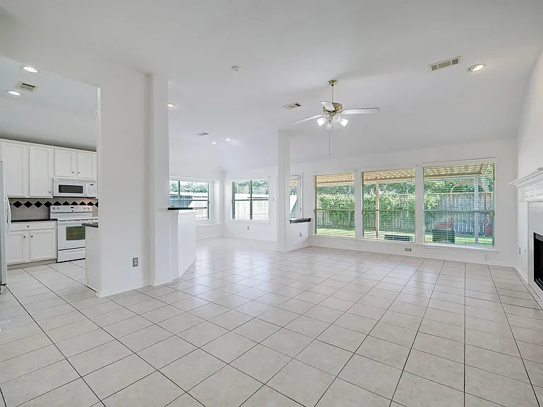 17407 Winfield Sq — Photo 8