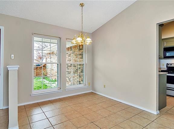 5th image of 6220 Minuteman Ln