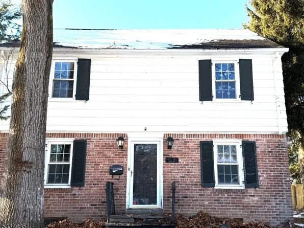 15 Essex Rd, Essex Fells Twp., NJ 07021