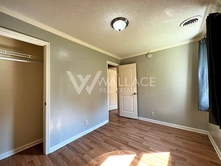 4807 Seminole Rd — Photo 10