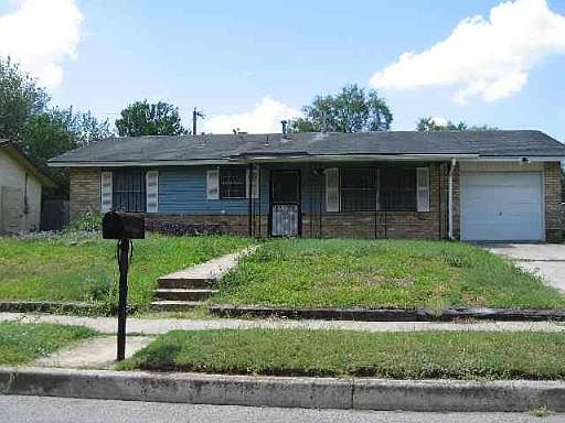 1st image of 4422 HAMPSTEAD DR