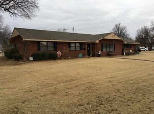 1701 Pawhuska Ave, Enid, OK 73703