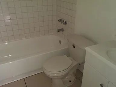 4th image of 1928 14th Ave S