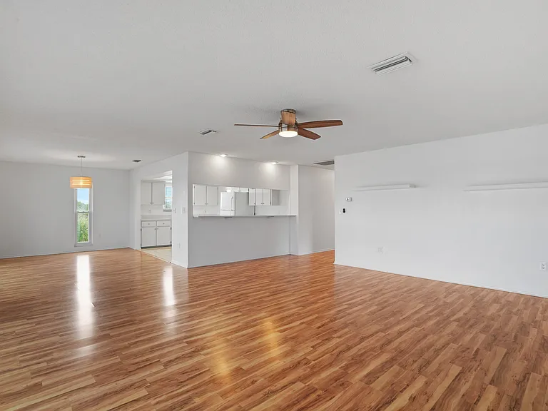 7845 Boca Ciega Dr — Photo 9