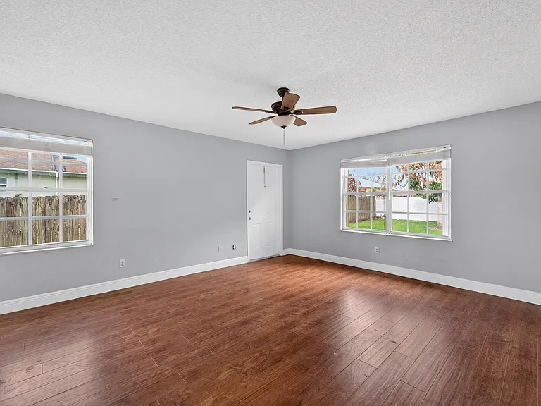 6956 NW Jorgensen Rd — Photo 10