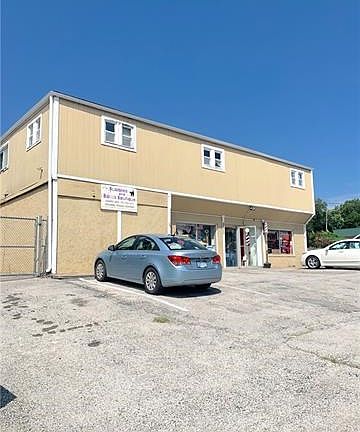 5th image of 2500 S 34th St