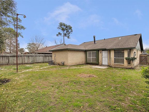 5th image of 10911 Maple Rock Dr