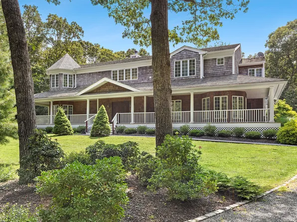 11 Alexis Ct, Amagansett, NY 11930