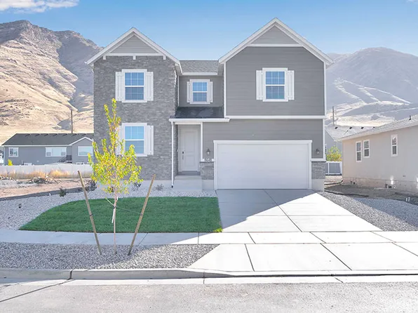 8648 N Halloran Ct, Lake Point, UT 84074