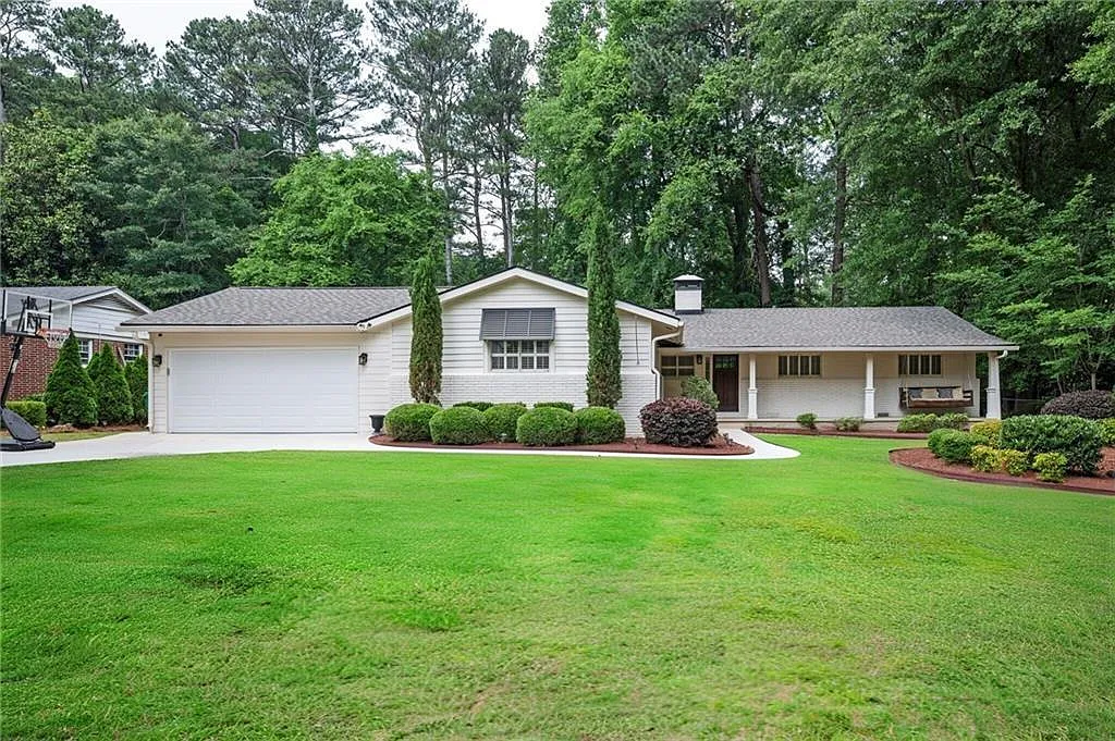 4 bed, 3.0 bath, 1916 sqft, $3,500 — Photo 1