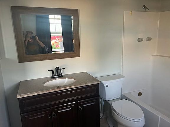 5th image of 2640 Palace Dr