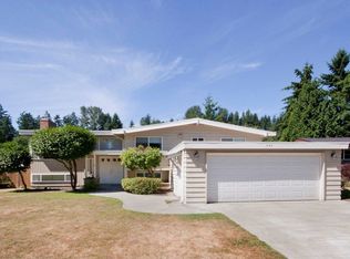 445 110th Ave SE, Bellevue, WA 98004