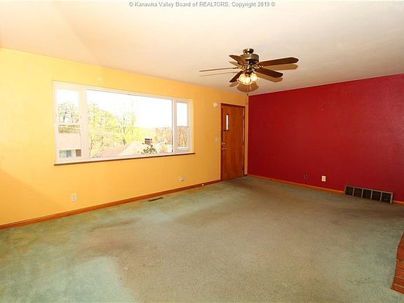 4th image of 2523 Larwood Dr