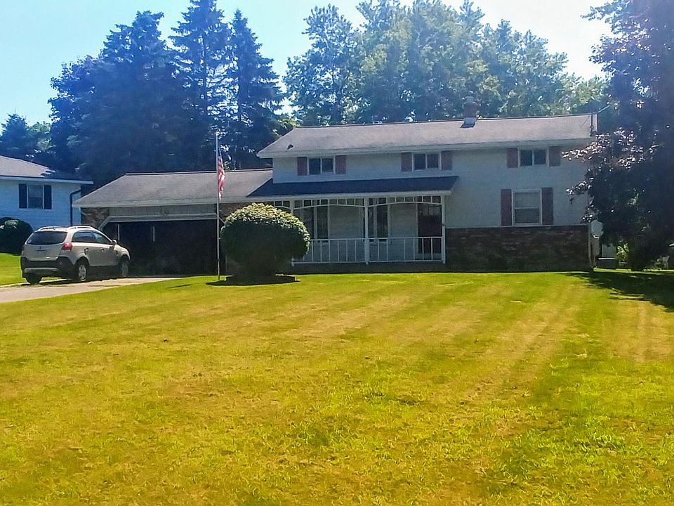 1st image of 11708 Woodgate Dr NW