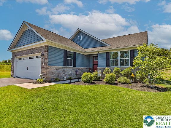 2nd image of 4227 Mimosa Ln