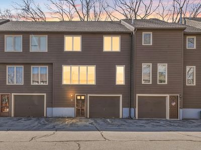 281 Boylston St APT H, Lowell, MA, 01852