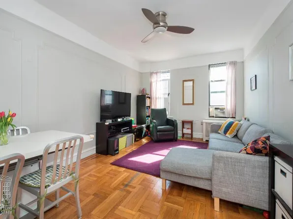 41-42 42nd St APT 4E, Queens, NY 11104