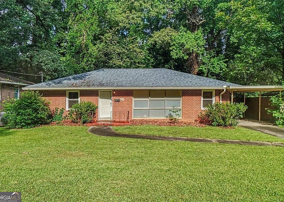 1st image of 2841 Cloverhurst Dr