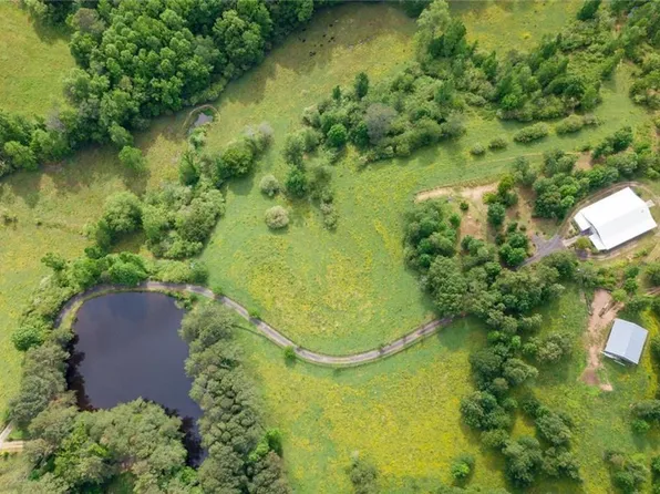 7686 Highway 136 W, Talking Rock, GA 30175