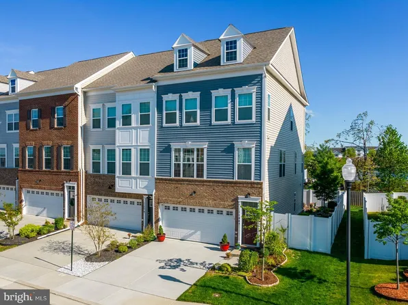 11009 Blackburn Cove Ln, Manassas, VA 20109