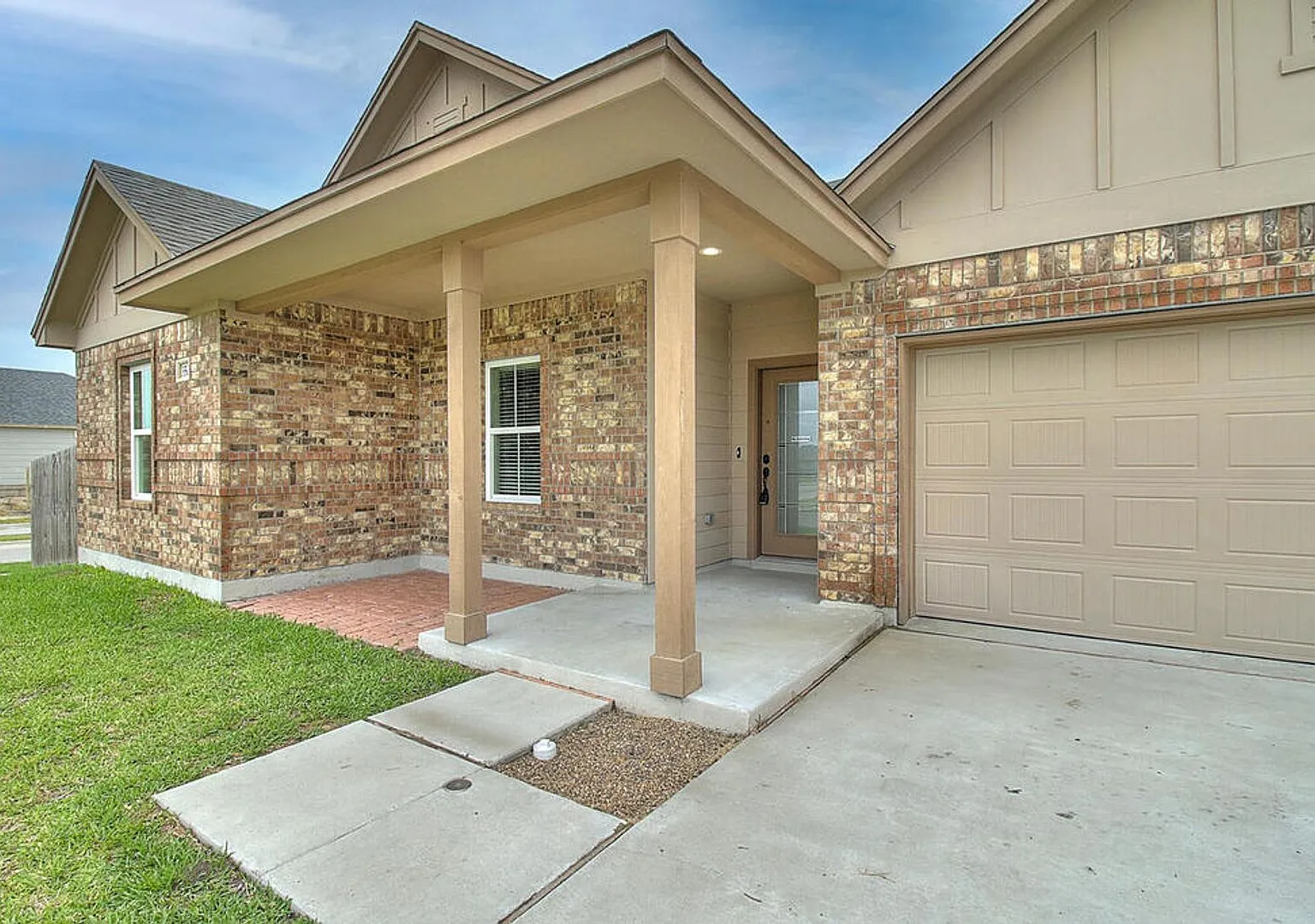 3502 DeZevala - 3/Bed 2/Bath - $2195/mo — Photo 3