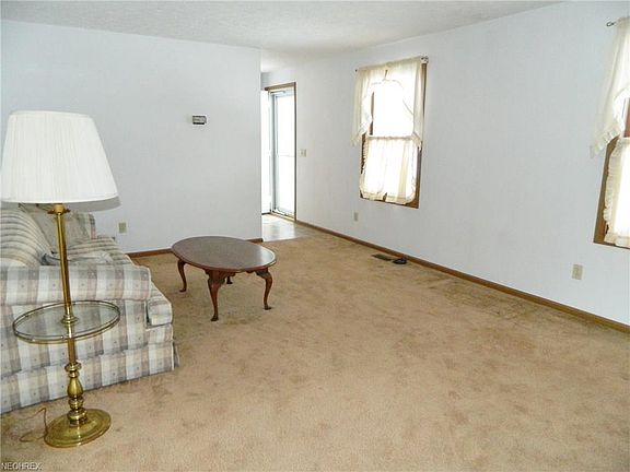 3rd image of 8574 S Spring Valley Park Dr