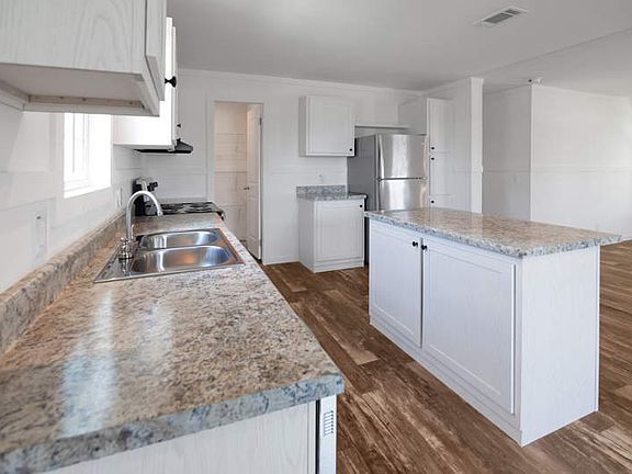 3rd image of 1455 Whispering Pines Loop