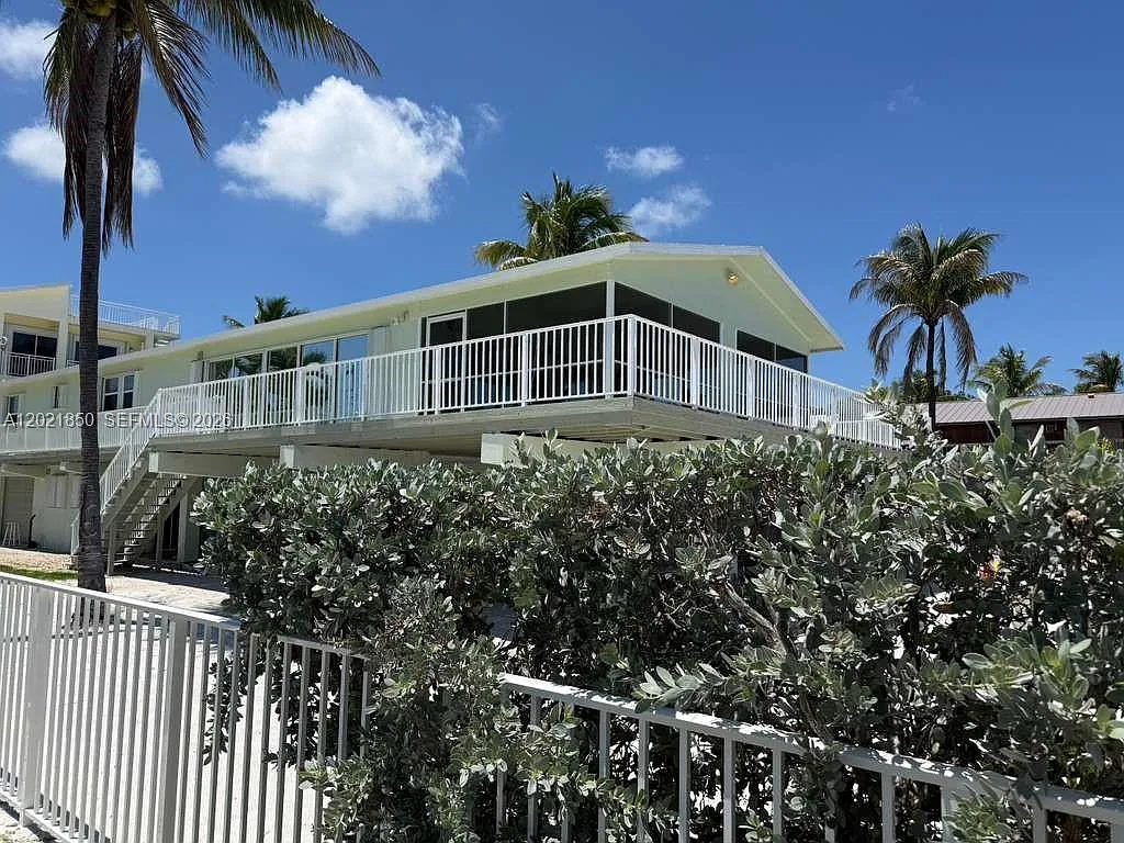Ocean Reef Shores — Photo 1