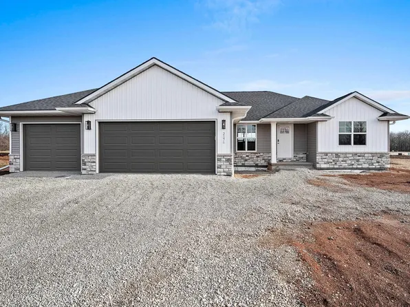 2576 S Stellita Cir, De Pere, WI 54115