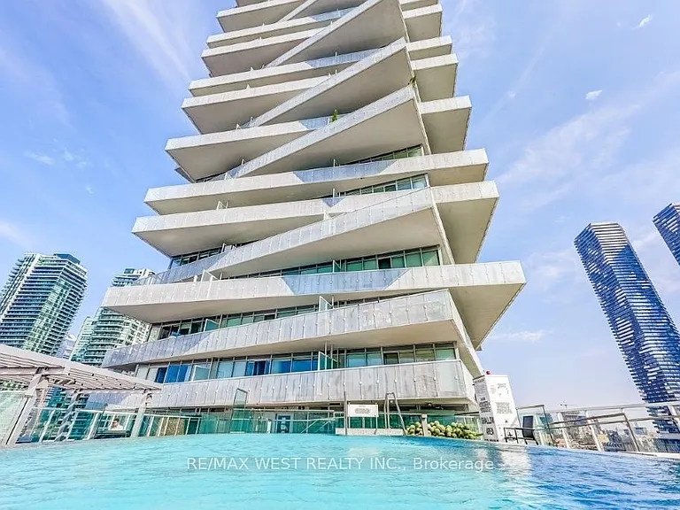 15 Queens Quay E #1006 — Photo 45