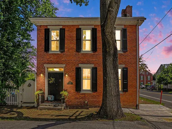 124 3rd St, Boiling Springs, PA 17007