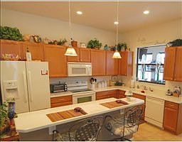 4th image of 306 Santa Barbara Ln