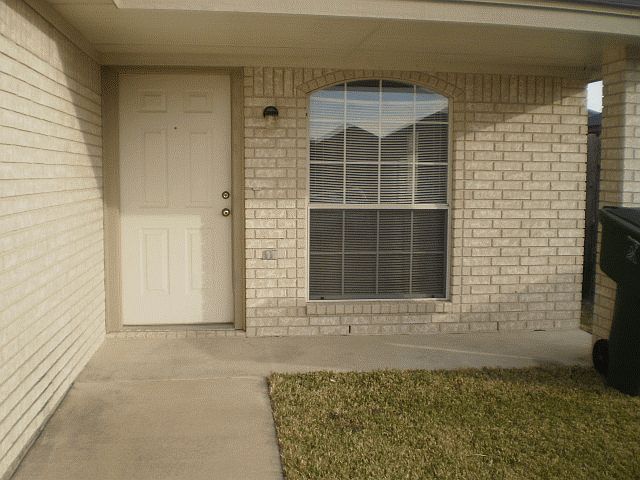 1st image of 4302 Alleeta Dr Unit B