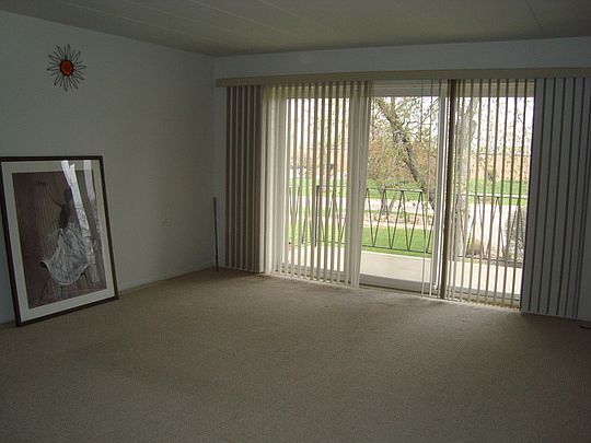 5th image of 5300 Walnut Ave APT 3B
