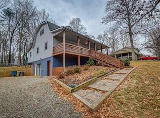 9 English Pl, Candler, NC 28715