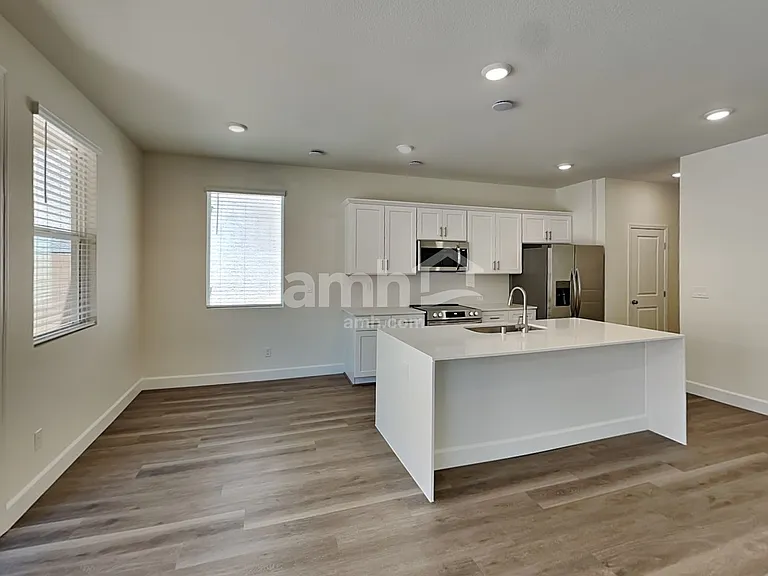 10345 Medusita St — Photo 4