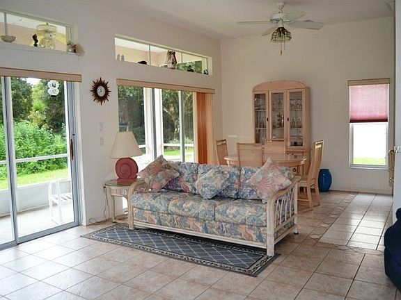 2nd image of 8467 Creekview Ln