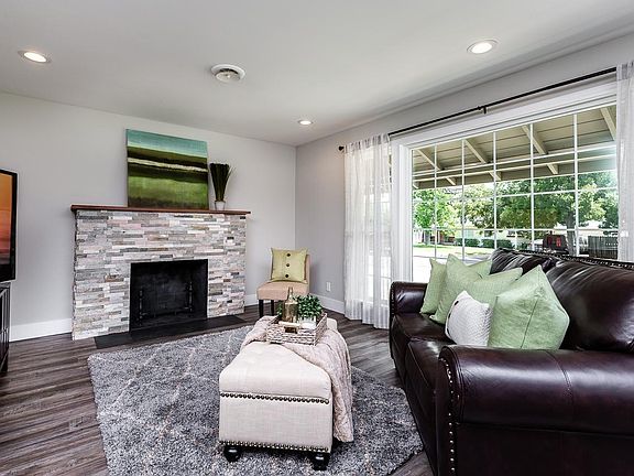 4th image of 3251 Potter Ln