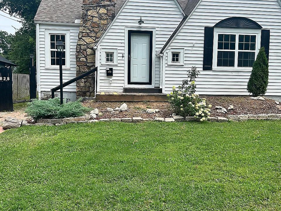 1st image of 6300 Everett Dr #12