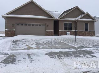 2112 Lexi Dr, Eureka, IL 61530