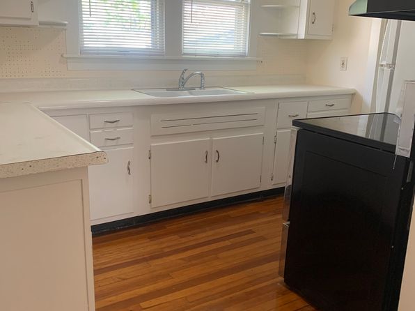 226 N Locust St Unit 1
