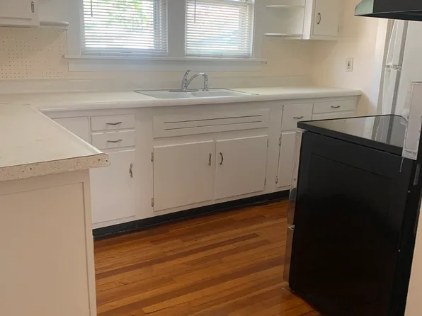 226 N Locust St Unit 1, Momence, IL 60954
