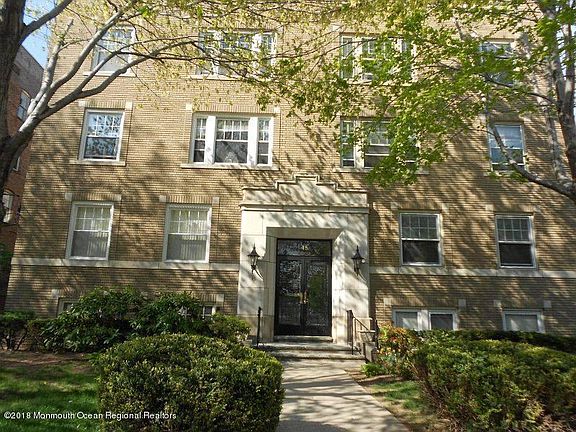 2nd image of 45 Park Ave Unit 4