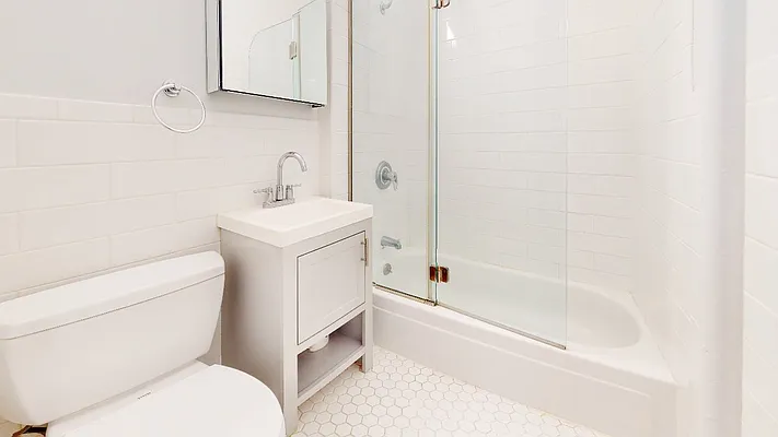 Rented by Metro Garden Realty NYC | media 17