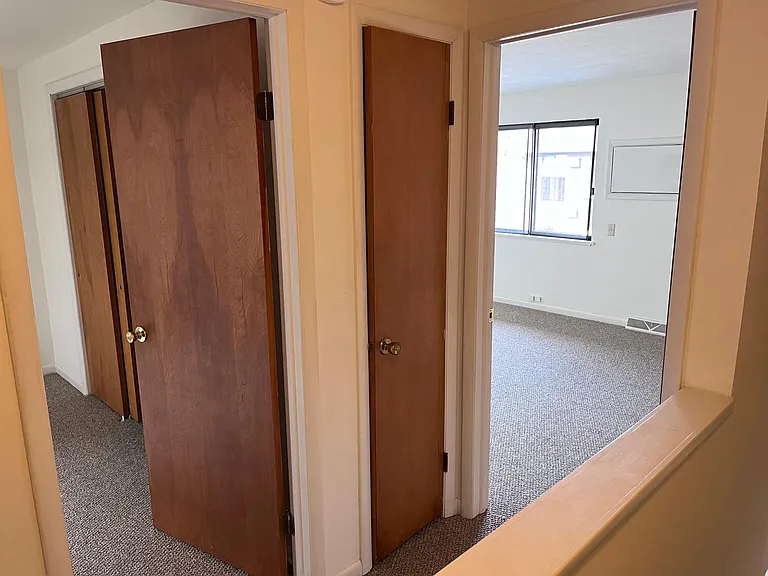 35 Broome St #5 — Photo 8