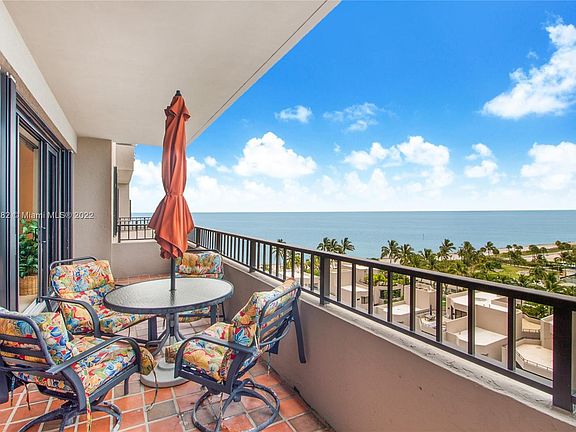 4th image of 201 Crandon Blvd APT 937