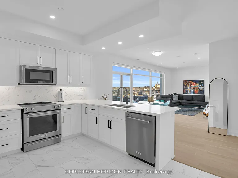 71 Wyndham St S #1105 — Photo 8